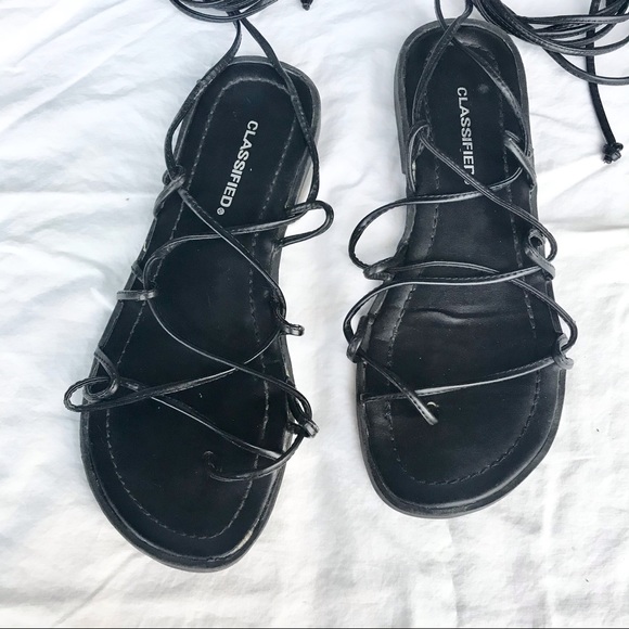 Black strappy sandals - Picture 4 of 15